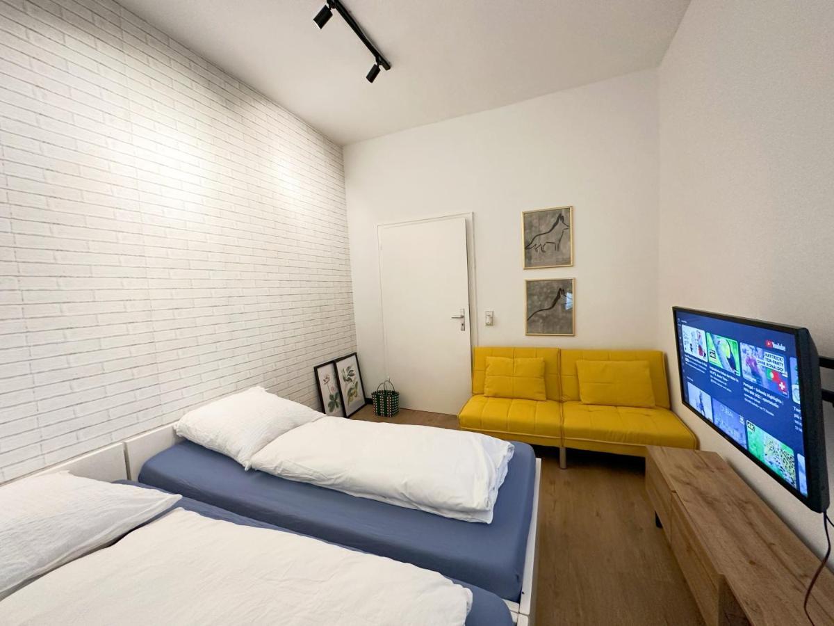 Igo Apartment: Rhine Riverfront Pet-Friendly with Washer/Dryer Duisburg Exterior photo